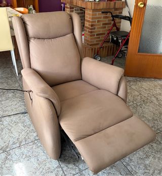 Poltrona relax rivestita in tessuto poliestere