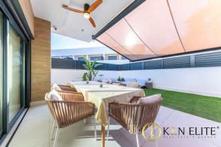 Casa pareada en venta en Vistahermosa en Alicante