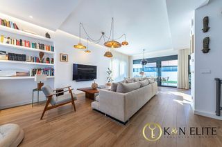 Casa pareada en venta en Vistahermosa en Alicante