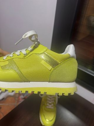 Bambas Liu Jo Amarillas Talla 40