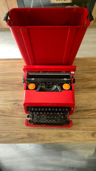 Máquina Escribir Olivetti Valentine Roja