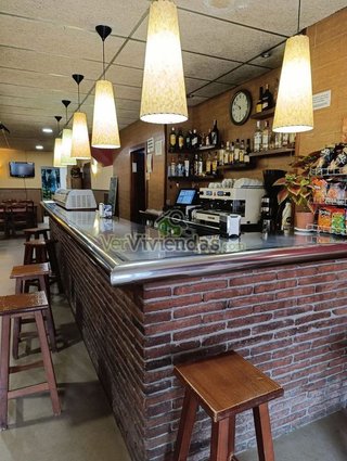 Local comercial en venta en Vallirana
