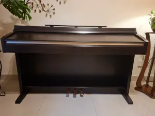 Piano Yamaha Clavinova CLP-230