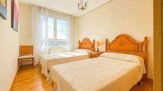 Piso en alquiler en Valdenoja - La Pereda en Santander