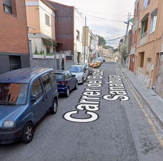 Garaje en venta en Les Fonts en Terrassa