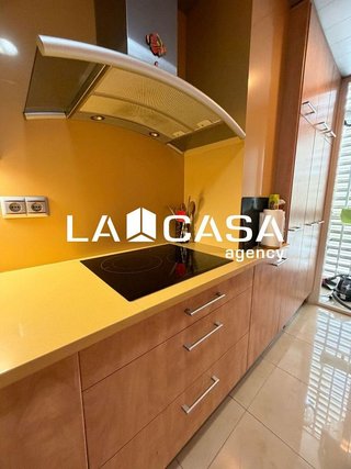 Piso en venta en Montigalà -Sant Crist en Badalona