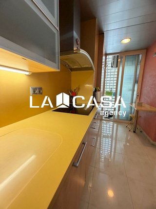 Piso en venta en Montigalà -Sant Crist en Badalona