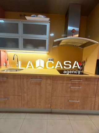 Piso en venta en Montigalà -Sant Crist en Badalona