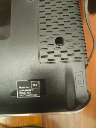 Televisión Philips 32” Full HD con mando