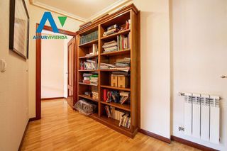 Piso en venta en San Lázaro - Otero - Villafría en Oviedo