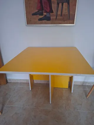 Mesa plegable , en tres formas para espacios peque