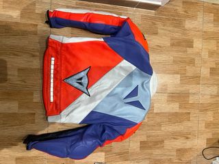 Mono de cuero para moto