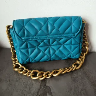 Borsa Zara tracolla trapuntata azzurro blu catena