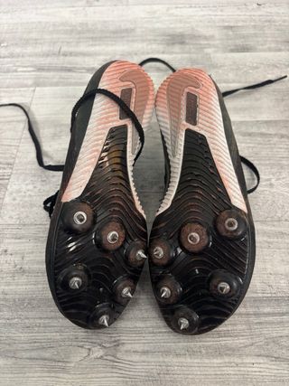 Zapatillas Atletismo Nike Negras y Plateadas