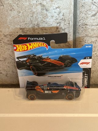 Hot Wheels McLaren Formula 1 Team 1/5