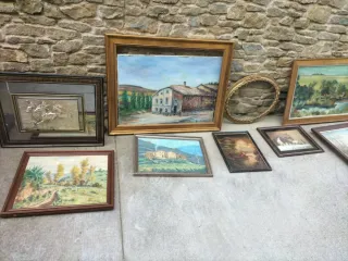 Lote de cuadros antiguos, varias medidas y firmas.