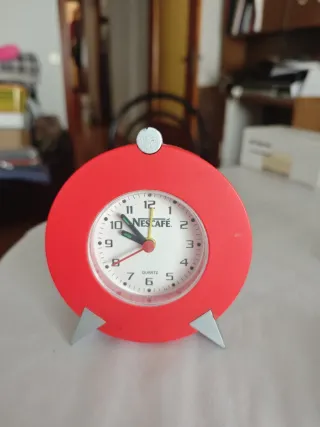 Reloj Nescafé Rojo