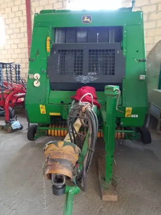 Empacadora John Deere 582