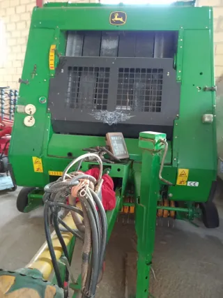 Empacadora John Deere 582