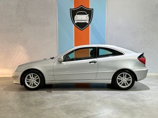 MERCEDES-BENZ C 230 Kompressor "ÚNICO PROPIETARIO"