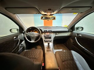 MERCEDES-BENZ C 230 Kompressor "ÚNICO PROPIETARIO"