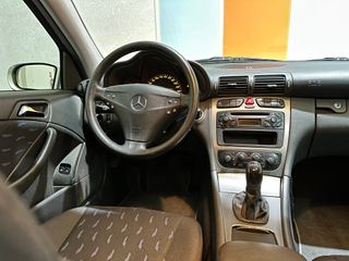 MERCEDES-BENZ C 230 Kompressor "ÚNICO PROPIETARIO"