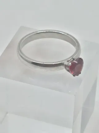Anillo Corazón Acero Quirúrgico Rojo