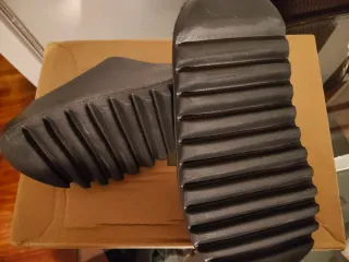 Chanclas Adidas Yeezy Slide Negras