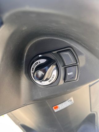 Moto Eléctrica Yamaha Neo’s Dual Battery + baúl