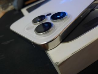 ¡iPhone 16 Pro Max 256GB • 100% Batería + Regalos!