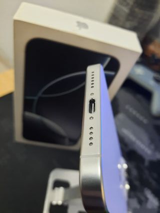 ¡iPhone 16 Pro Max 256GB • 100% Batería + Regalos!