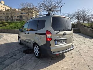 Ford Transit Courier 2015