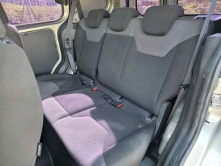 Ford Transit Courier 2015