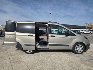 Ford Transit Courier 2015