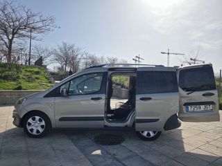 Ford Transit Courier 2015