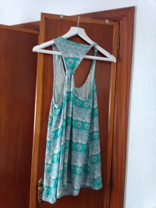 Camiseta sin mangas con estampado