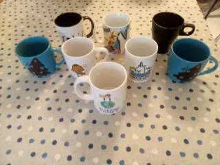 Set de 8 tazas de cerámica: