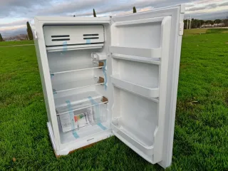 Nevera 93L Negra 12V/24V