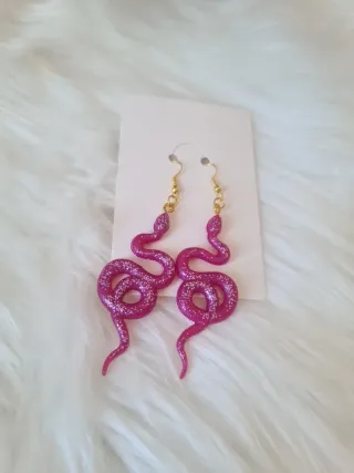 Orecchini serpente resina rosa glitter oro