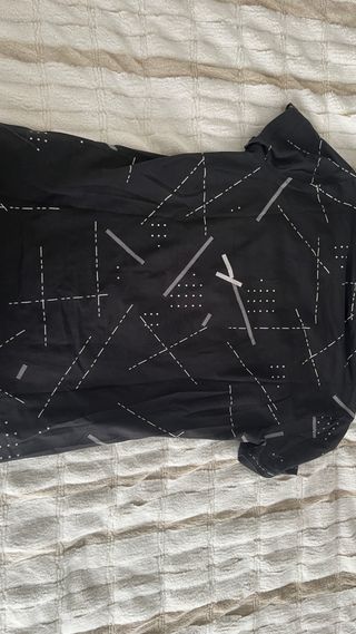 Camiseta Lacoste XL Estampado Geométrico Negra