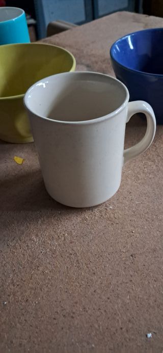 Tazas y cuencos de cerámica
