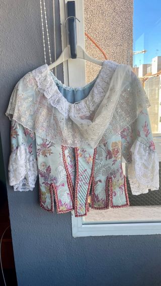 Traje de Fallera azul y rosa