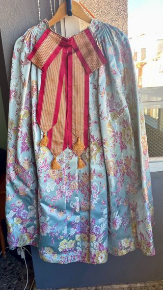 Traje de Fallera azul y rosa