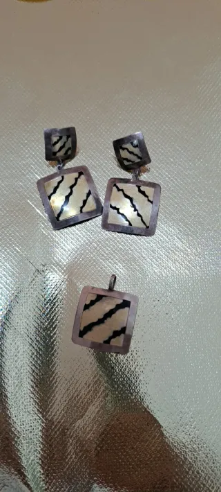 Joyería Plata, Ámbar, Nácar y Cristal.