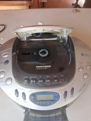 Lettore CD Radio Cassette AIWA CSD-TD51