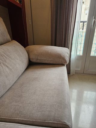 Sofá cama 3 plazas  – súper cuidado, como nuevo