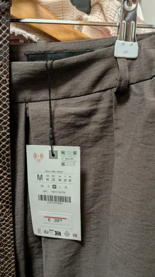 falda zara ref 1971/153/700 con cinturón Talla M