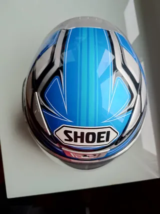 Casco de moto SHOEI azul