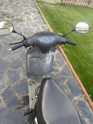 Honda Scoopy SH 49cc Scooter