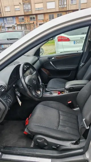 Mercedes-Benz Clase C 2005